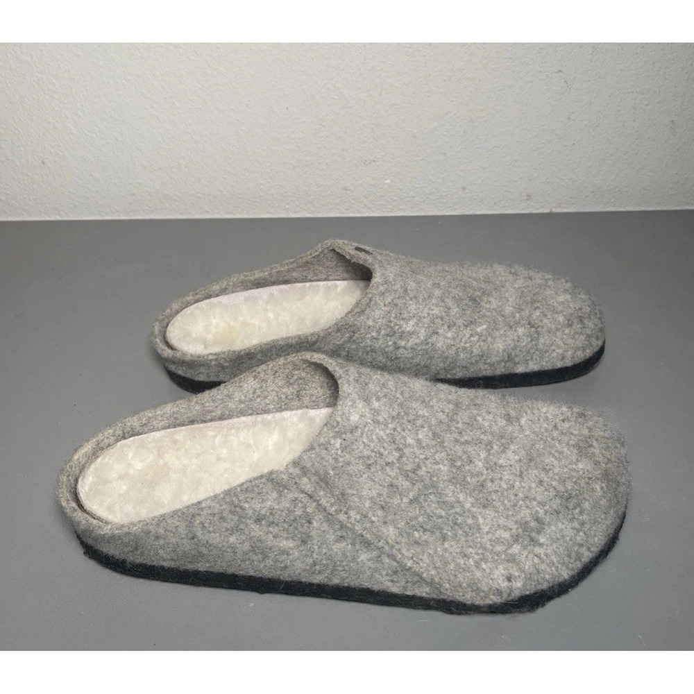 BIRKENSTOCK Men's US 11 EU 44 ZERMATT RIVET Light Gray Shearling Slippers